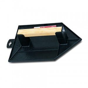 Przejdź do produktu Zacieraczka z drewnianym uchwytem szpic trójkątna 27x18 cm rubi 65949