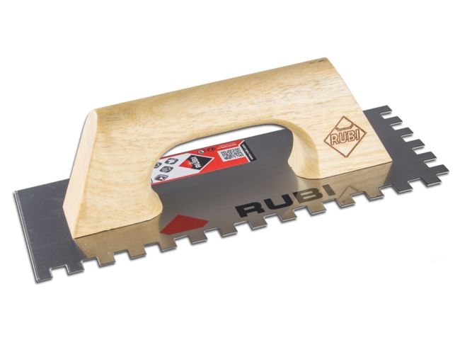 Przejdź do produktu Paca zębata z drewnianym uchwytem zamkniętym 28 cm 10x10 rubi 65985