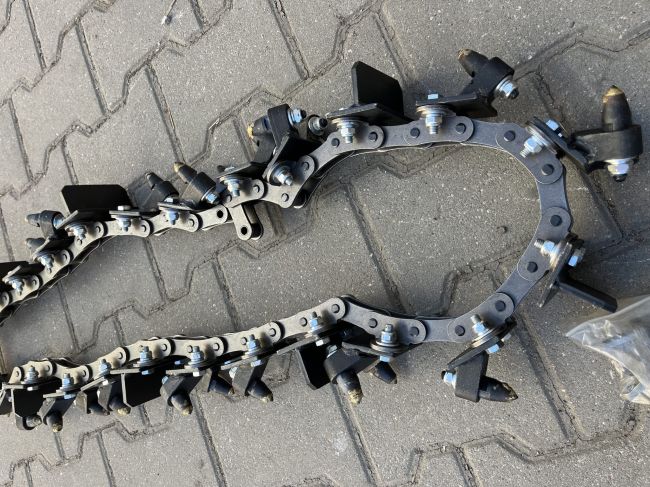 Przejdź do produktu Cedrus KP01 łańcuch kompletny do koparki łańcuchowej SK600 Loncin G420F 13KM cedKP01 500128 solidny, trwały i gotowy do profesjonalnej wymiany