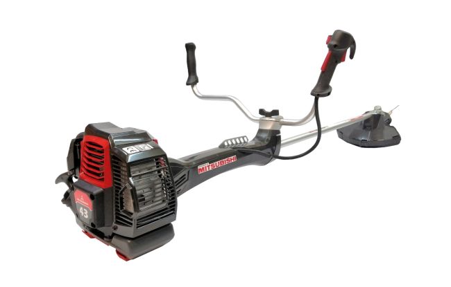 Przejdź do produktu MasterCut Pro MBC43D kosa podkaszarka spalinowa Mitsubishi 42,7 cm³ 1,8 KM mocna maszyna do koszenia trawy, chwastów i krzewów wydajna wykaszarka ogrodowa