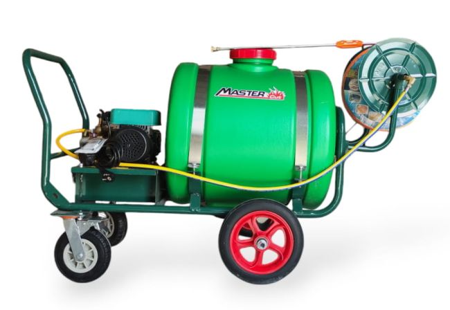 Przejdź do produktu MasterCut FH-36F opryskiwacz akumulatorowy wózkowy 230 V 50 Hz 160 l mocny sprzęt do oprysku roślin, krzewów i drzew profesjonalny opryskiwacz ogrodowy