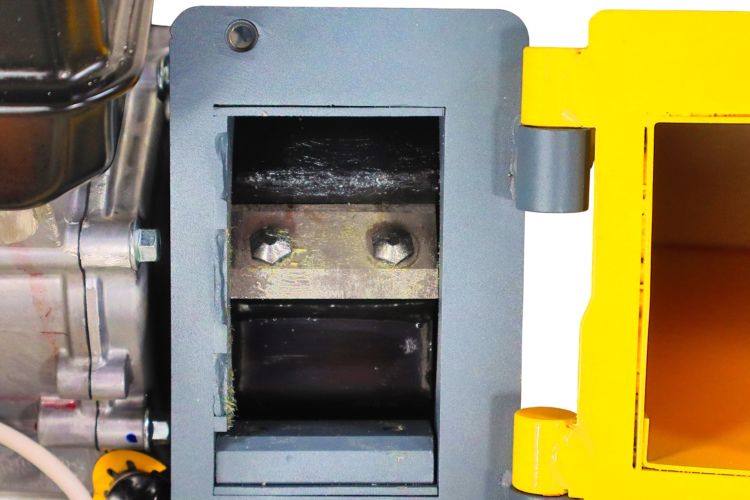 Rozdrabniacz spalinowy do gałęzi Mastercut GBK-50 50 mm, zdjęcie 5