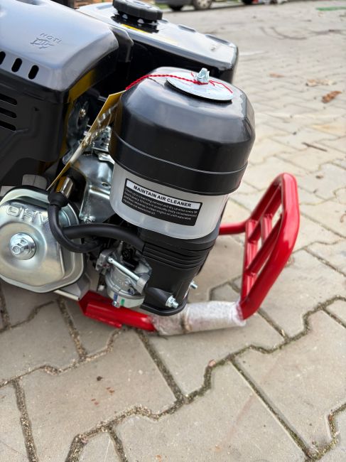 Przejdź do produktu Gartentechnik Bremen 750 traktor jednoosiowy traktorek ciągnik 13KM mokre sprzęgło Loncin G420F dzik TJ01 bcs