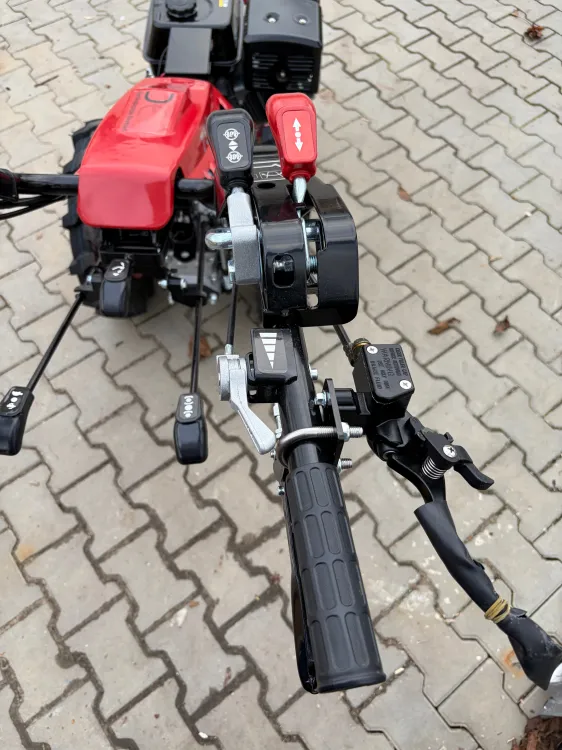 Traktorek jednoosiowy Gartentechnik Bremen 750 Loncin G420F, zdjęcie 6