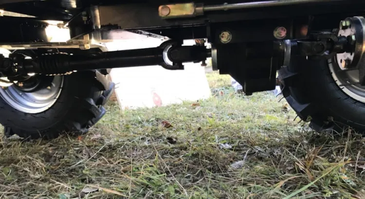 Traktorek Mastercut Farmix MC1800 Diesel 18 KM z pługami, zdjęcie 5
