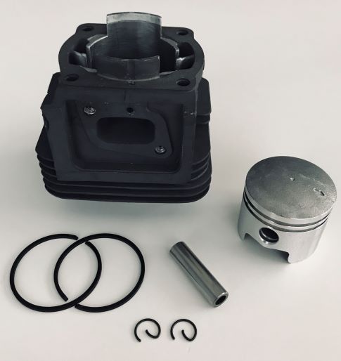 Przejdź do produktu CYLINDER KOMPLETNY KOSY CHIŃSKIE 52cc 44mm NOWY TYP