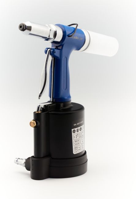 Przejdź do produktu Nitownica pneumatyczna AD-6017