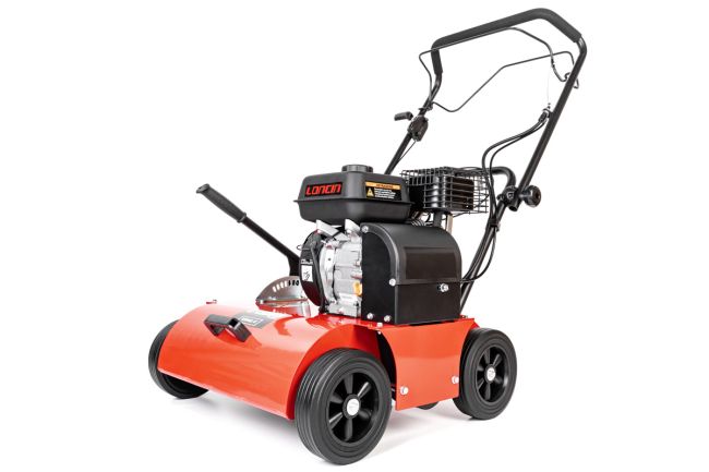 Przejdź do produktu Cedrus Premium CEDWR46L-R WR46L-R wertykulator spalinowy, aerator bez kosza, szerokość 46 cm, silnik Loncin 196 cm³, 32 noże, idealny do usuwania warstwy filcu i napowietrzania gleby