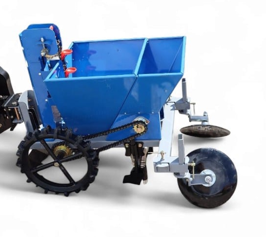 Przejdź do produktu Farmix MC1800 Mastercut MC1800-05 C-TUR-18 sadzarka ziemniaków do traktorka wydajna precyzyjna do sadzenia w ogrodzie i na działce