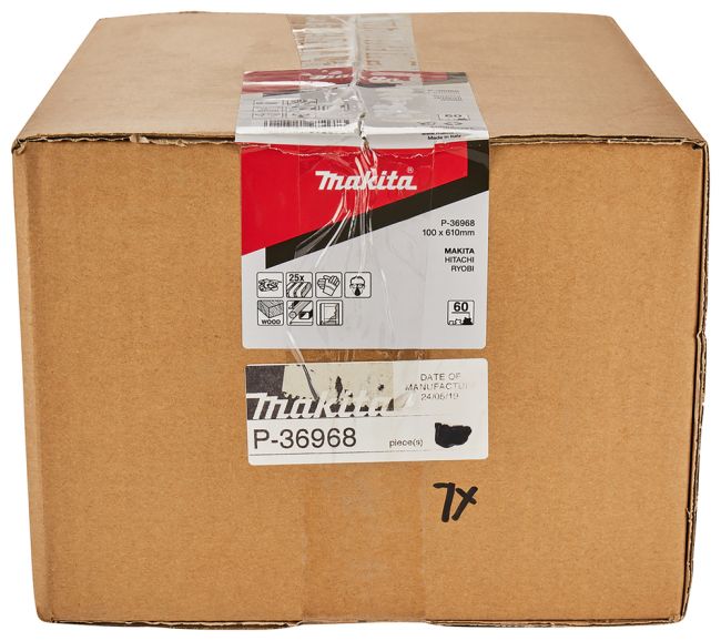 Przejdź do produktu Makita P-36968 taśma szlifierska 100 x 610 mm, 25szt., gradacja 60G, do szlifierek taśmowych 9403, 9404 i innych, idealna do drewna, metalu i usuwania farb, pozwala działać szybko i bez zbędnych przestojów