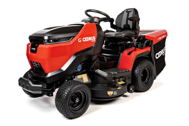 Przejdź do produktu Traktorek spalinowy Cedrus Premium C-TRAC-93HC-H 93 cm z silnikiem 2 CYLINDROWYM Honda GXV630, wydajna maszyna do koszenia i pielęgnacji trawnika