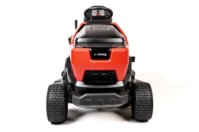 Przejdź do produktu Cedrus Premium C-TRAC-103HDC-MAX traktorek ogrodowy kosiarka, szerokość 102 cm, silnik 635 cm3 13,5 kW, mocny, dwucylindrowy silnik, inteligentne rozwiązania i wysoki komfort operatora sprawiają, że koszenie staje się prostsze niż kiedykolwiek