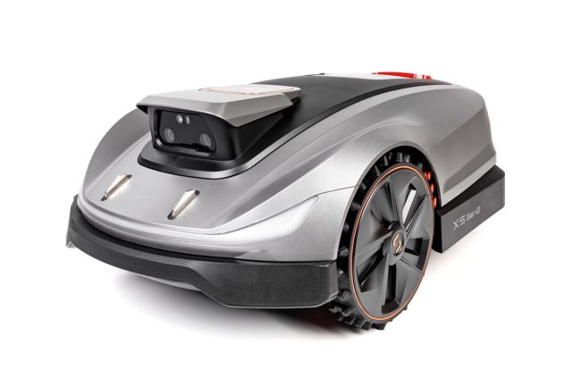 Przejdź do produktu Sunseeker Elite X5 Gen 2 RTK kosiarka automatyczna Cedrus robot koszący do 2000 m2, pracuje bez przewodu ograniczającego i bez montażu anteny RTK, co oznacza szybsze uruchomienie i większą wygodę użytkowania