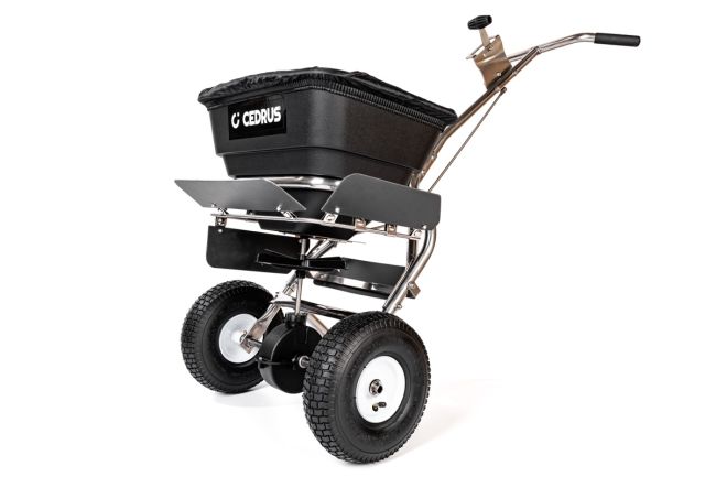 Przejdź do produktu Rozsiewacz pchany do soli i nawozów Cedrus SP31552A, zbiornik 26 l, koła 10 cali