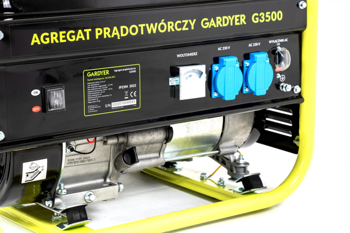 Panel agregatu Gardyer G3500 z woltomierzem i dwoma gniazdami 230 V