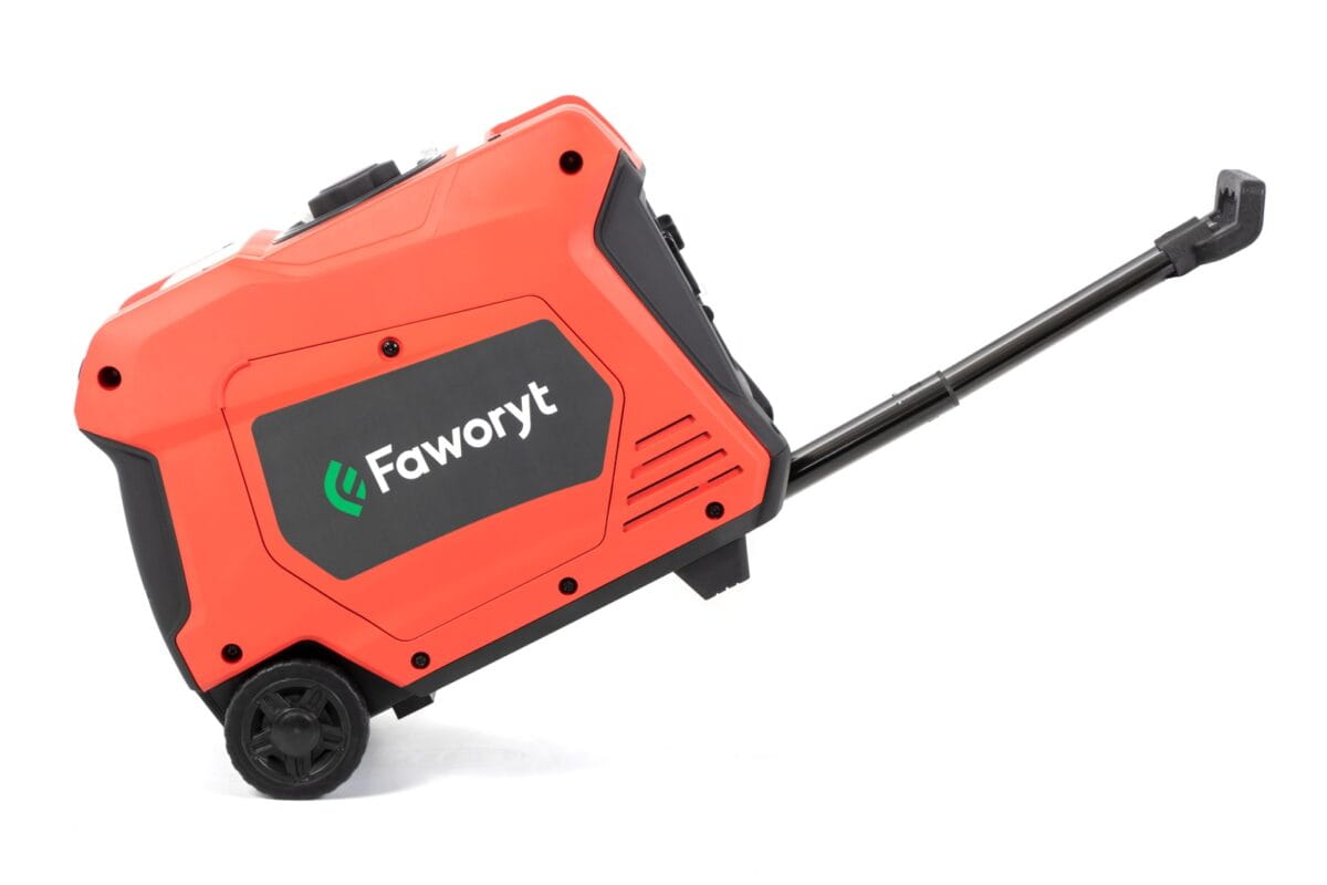 Agregat Faworyt GI4000E przechylony na kołach z wysuniętą rączką transportową